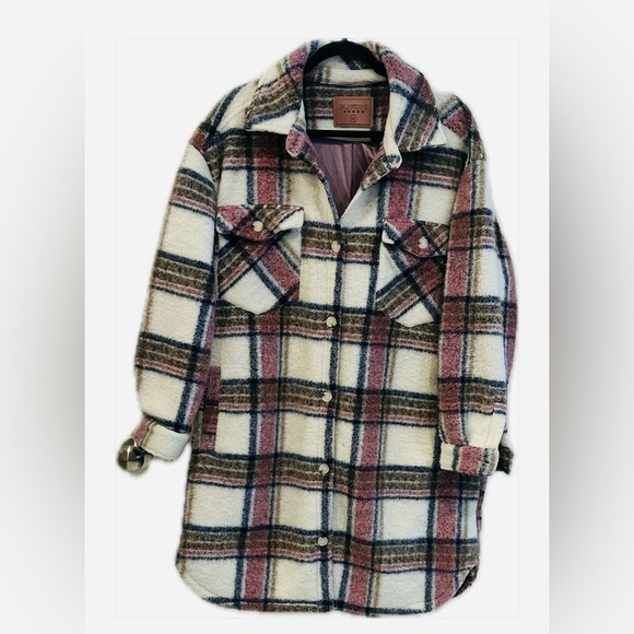Blank NYC Fully Lined Plaid Jacket in Cream, Pink, Navy Blue and Brown Plaid - Picture 1 of 5